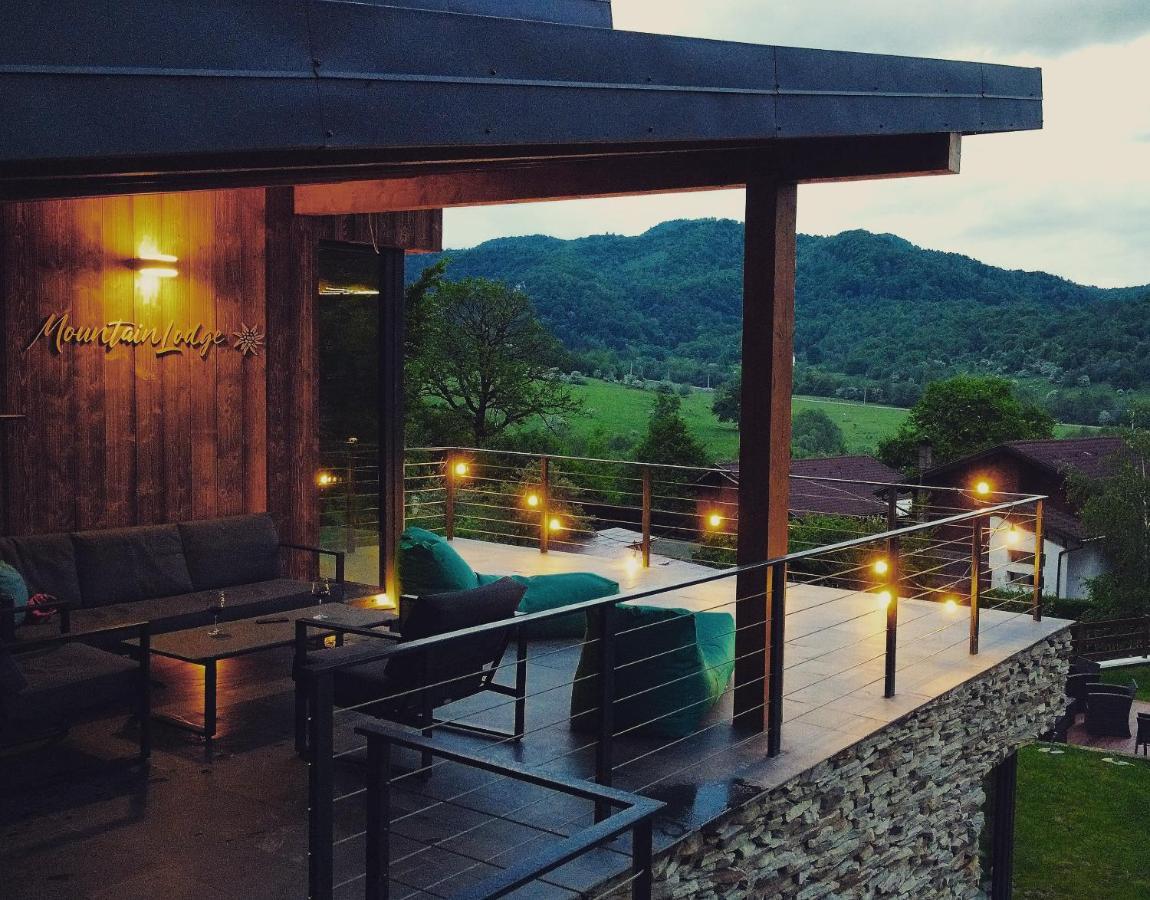 Mountain Lodge Rîşnov Екстериор снимка