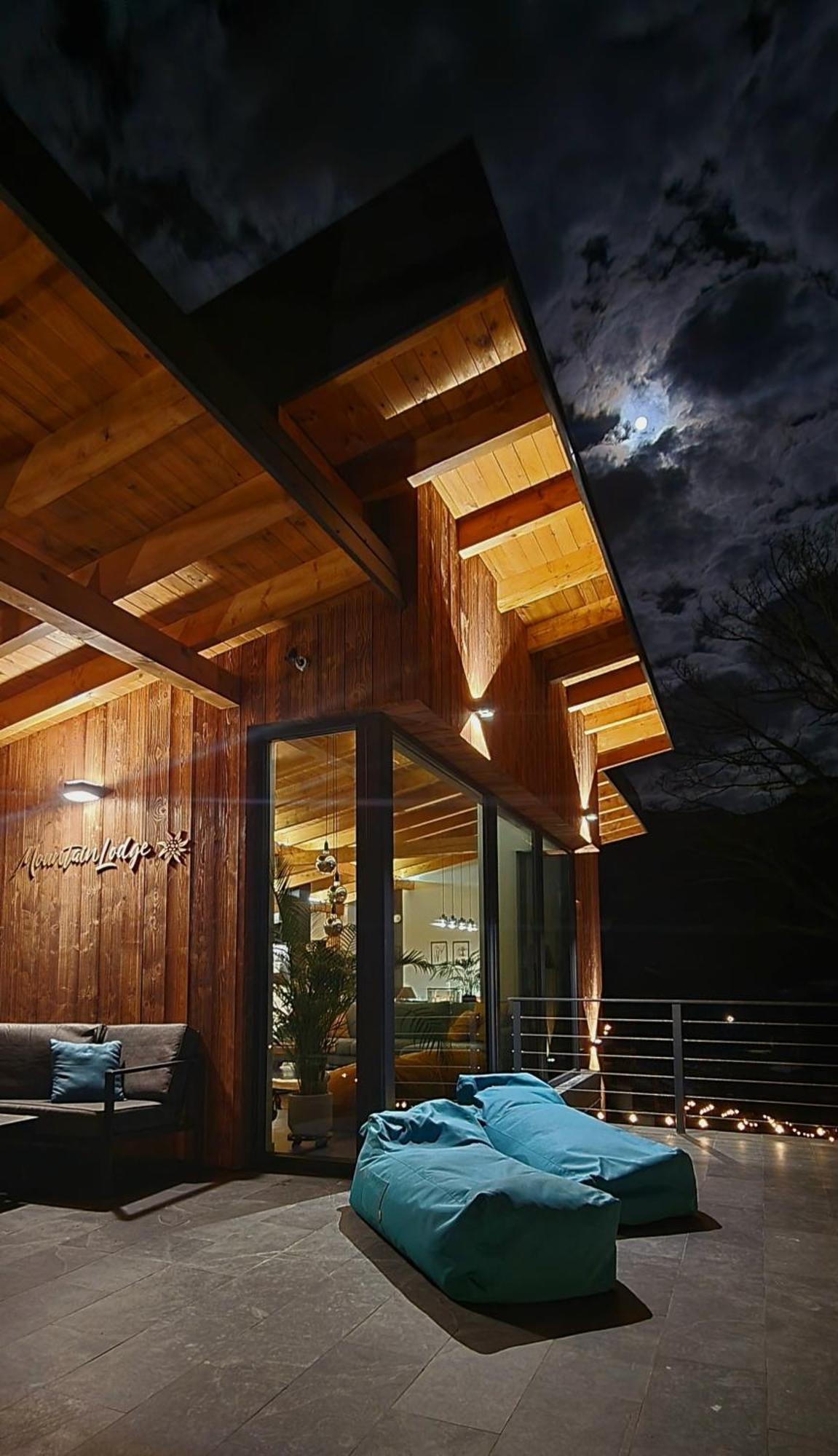 Mountain Lodge Rîşnov Екстериор снимка